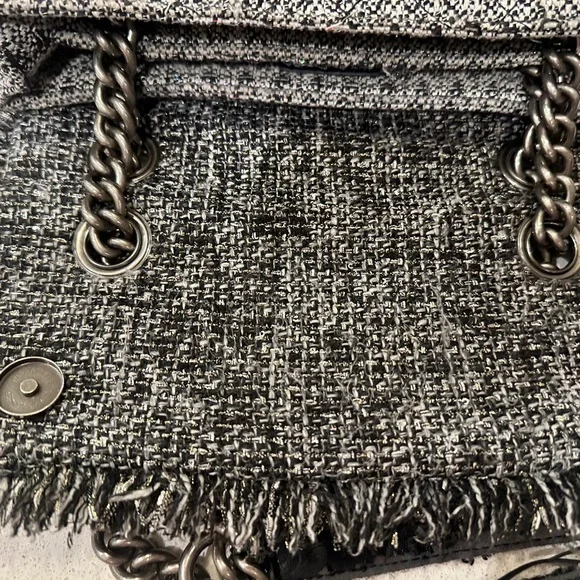 Kurt Geiger Tweed Chain Bag – Designer Deal - Picture 7 of 9